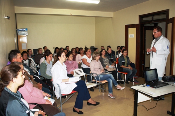 Grupo de Gestantes recebe orientações do Médico Dr. Benvenuto